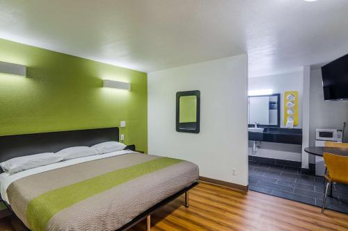 1 king bed