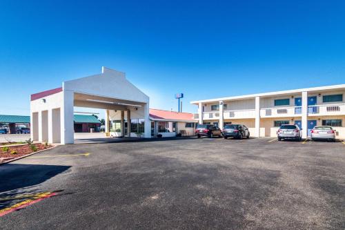 Motel 6-Childress, TX