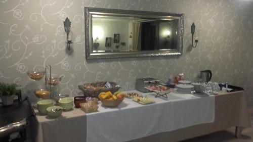 Top Hotel Garni - image 3