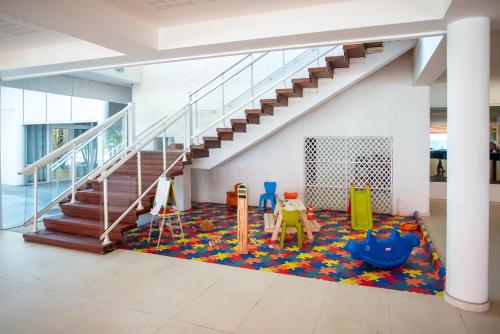 遊戲區, 阿拉瓦克海灘度假村 (Arawak Beach Resort) in 高舍