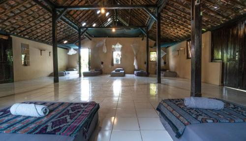 Losmanos Hostel 2