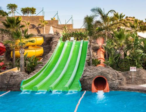 Globales Los Patos Park – Benalmadena, SC