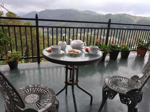Balkon/teras, Misty Mountain Villas in Nuwara Eliya