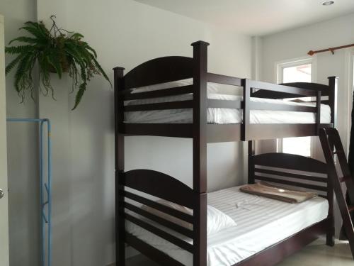 Mae Pon Hostel Mae Pon Hostel