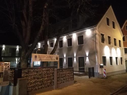 Zur Friedenseiche in Aichach, Deutschland