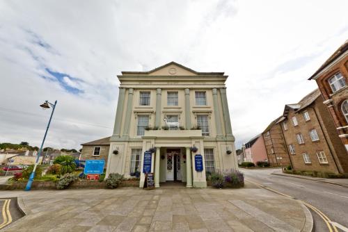 The White Hart Hotel - image 6
