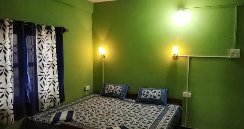 Savitri Guest House