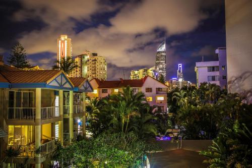 Surfers Beach Holiday Apartments Gold Coast