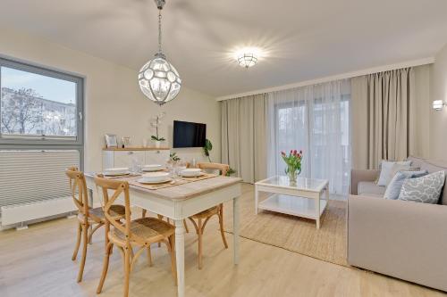 Lion Apartments - Nadmorze Deluxe - image 3