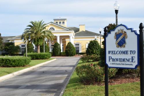 2562 RC, Modern Vacation Home, Private Pool on Golf course, Sleeps 10, Orlando, Theme Parks Florida