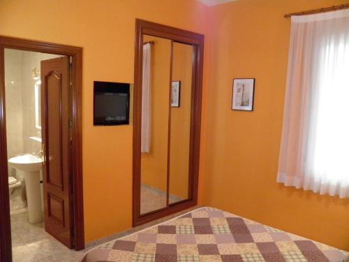 Hostal Angelines - main image