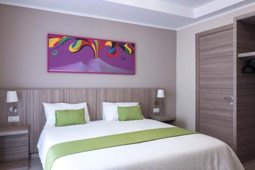 Budget Double or Twin Room image 4