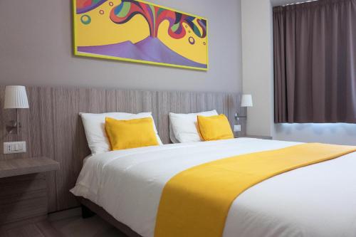 Deluxe Quadruple Room image 4