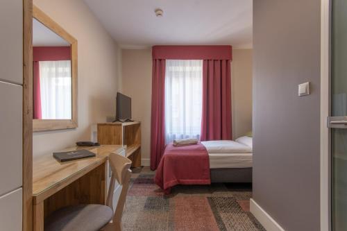 1 twin bed