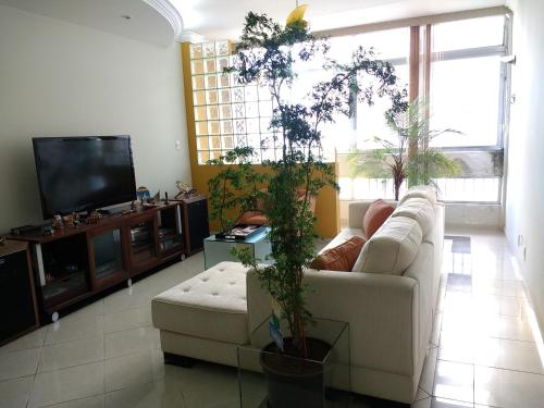 2 Dorm. em frente a praia