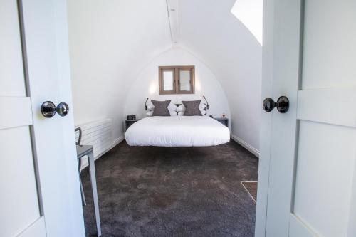 Tuddenham Mill Luxury Hotel - image 9