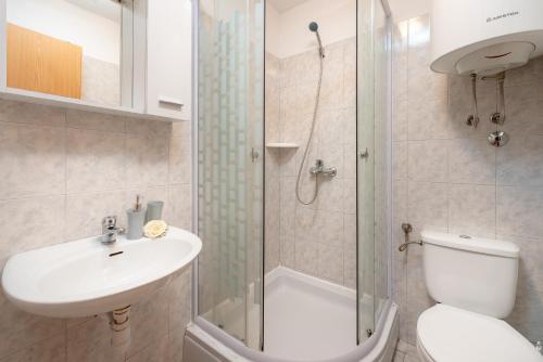 Damira Rooms Room Type - Triple Room