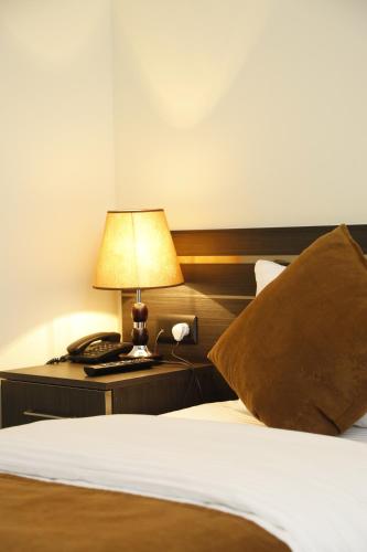 Tomu's Hotel - image 13