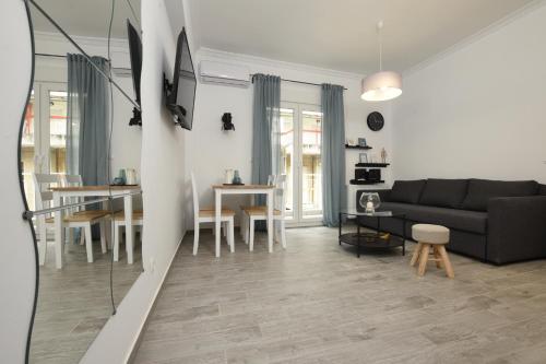  Central Downtown Two Bedroom Apartment in Thessaloniki