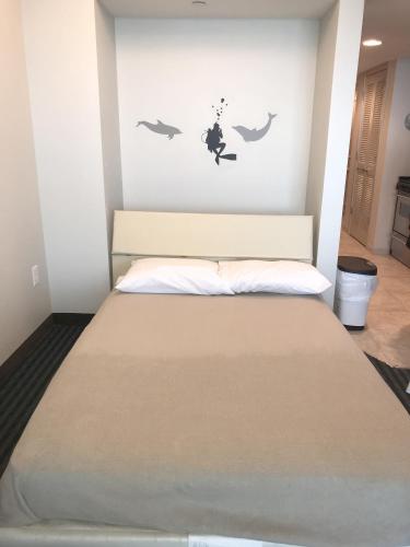 Luxurious Ocean Front 4th Floor Suite with Jet Tub - image 8