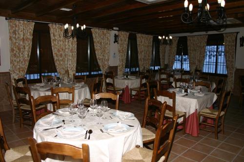 Pub/Lounge, Hostal Mesón La Era (Hostal Meson La Era) in Riogordo