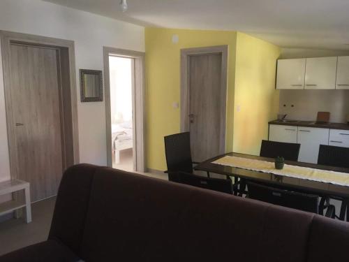 Apartman Bunarić (Apartman Bunaric) in Vir