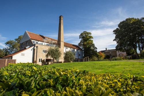 Tuddenham Mill Luxury Hotel - image 13