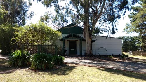 Six-Bedroom Lodge