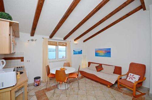  Apartment Okrug Donji 12502a in Okrug Gornji