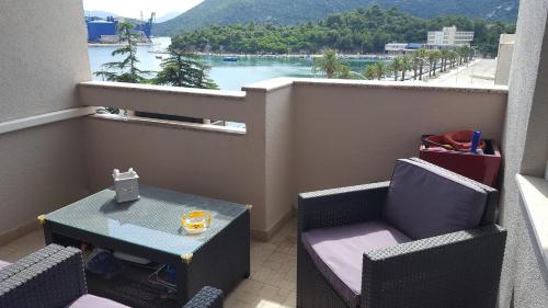 Apartments by the sea Ploce Neretva Delta - Usce Neretve - 16195