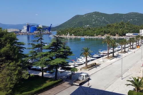 Apartments by the sea Ploce Neretva Delta - Usce Neretve - 16195 - image 6