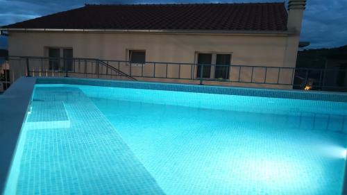 Family friendly house with a swimming pool Slatine Ciovo - 15149