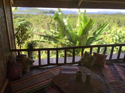 Jungle bar Resto & Cottages