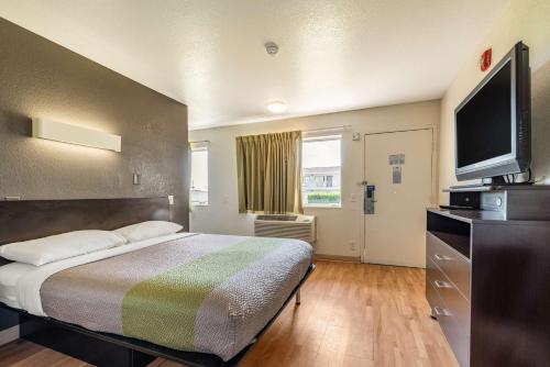 1 queen bed