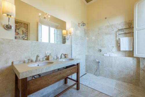 3bdrm luxury Apartment in Tuscan Villa,Private Estate, shared Swimmingpool, Florence (photo 5)