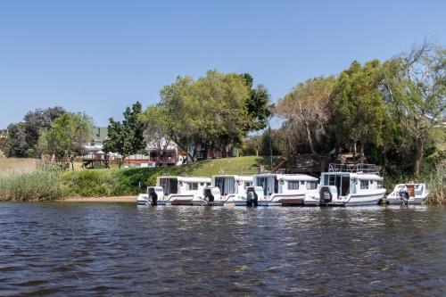 Breede River Houseboat Hire