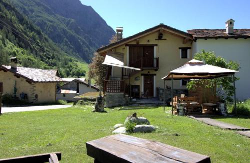 La Grandze de François (La Grandze de Francois) in Olomonta