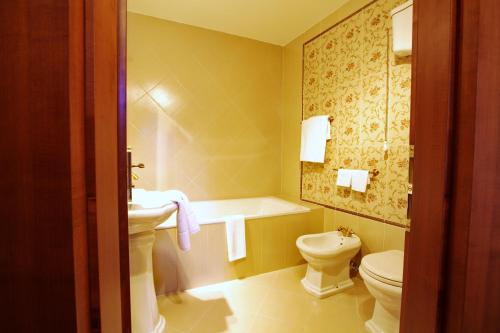 Hotel Fortna Room Type - Deluxe Double Room