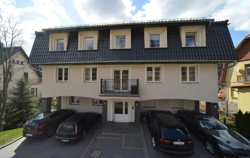Apartment with Mountain View image 2