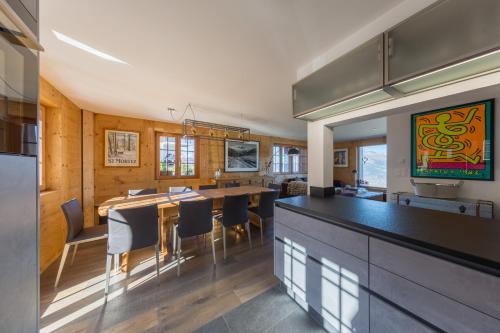 Chalet Riquet - Ski/in-out - Jacuzzi - image 7
