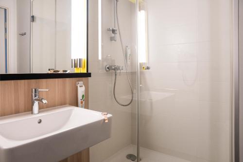 ibis Styles Guyancourt Versailles - image 9