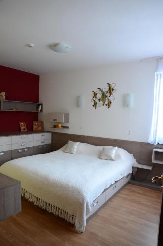 TES Flora Apartments