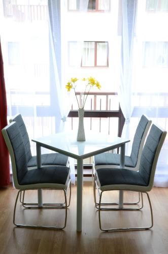 บริการและสิ่งอำนวยความสะดวก, TES Flora Apartments in โบโรเวต