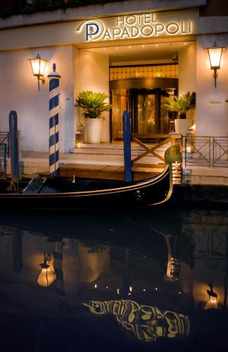17117298 Hotel Papadopoli Venezia - MGallery Collection