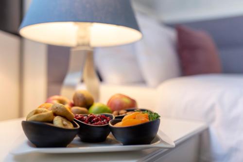 Public House Hotel - image 3