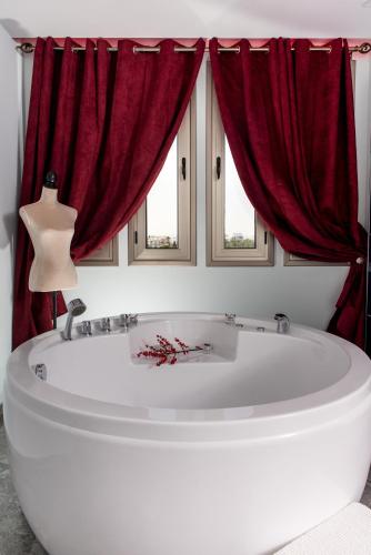 Mesogios House Suites Apartment Larnaca Deals Photos Reviews
