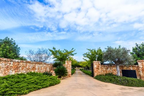 Casa S'Argela -cycling-tennis-swimming pool-billiards-wifi...