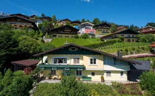  Apartment Lausbuam in Mühlbach am Hochkönig