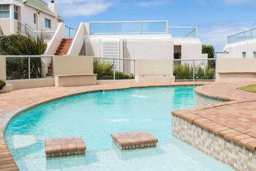 Modern Seaview Apartment Port Elizabeth