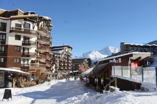 Appartement La Tania 2 pièces garage dans chalet pied pistes